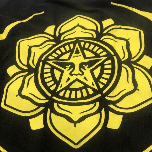 Men's Obey Short Sleeve Graphic TShirt Size Large Yellow Star Flower Graphics - Picture 6 of 16